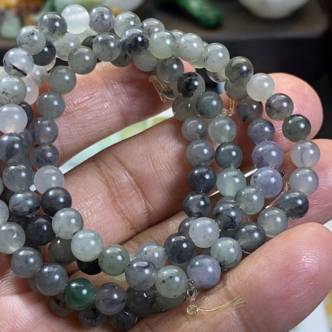 定制翡翠未镶嵌手串多样性发其一