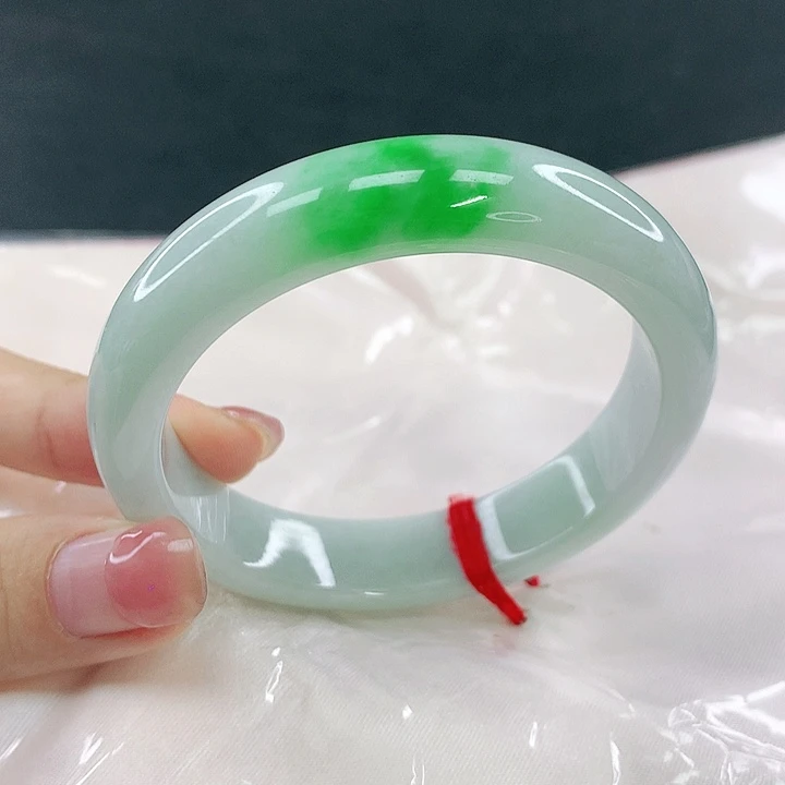 翡翠未镶嵌手镯圈52.8，13016