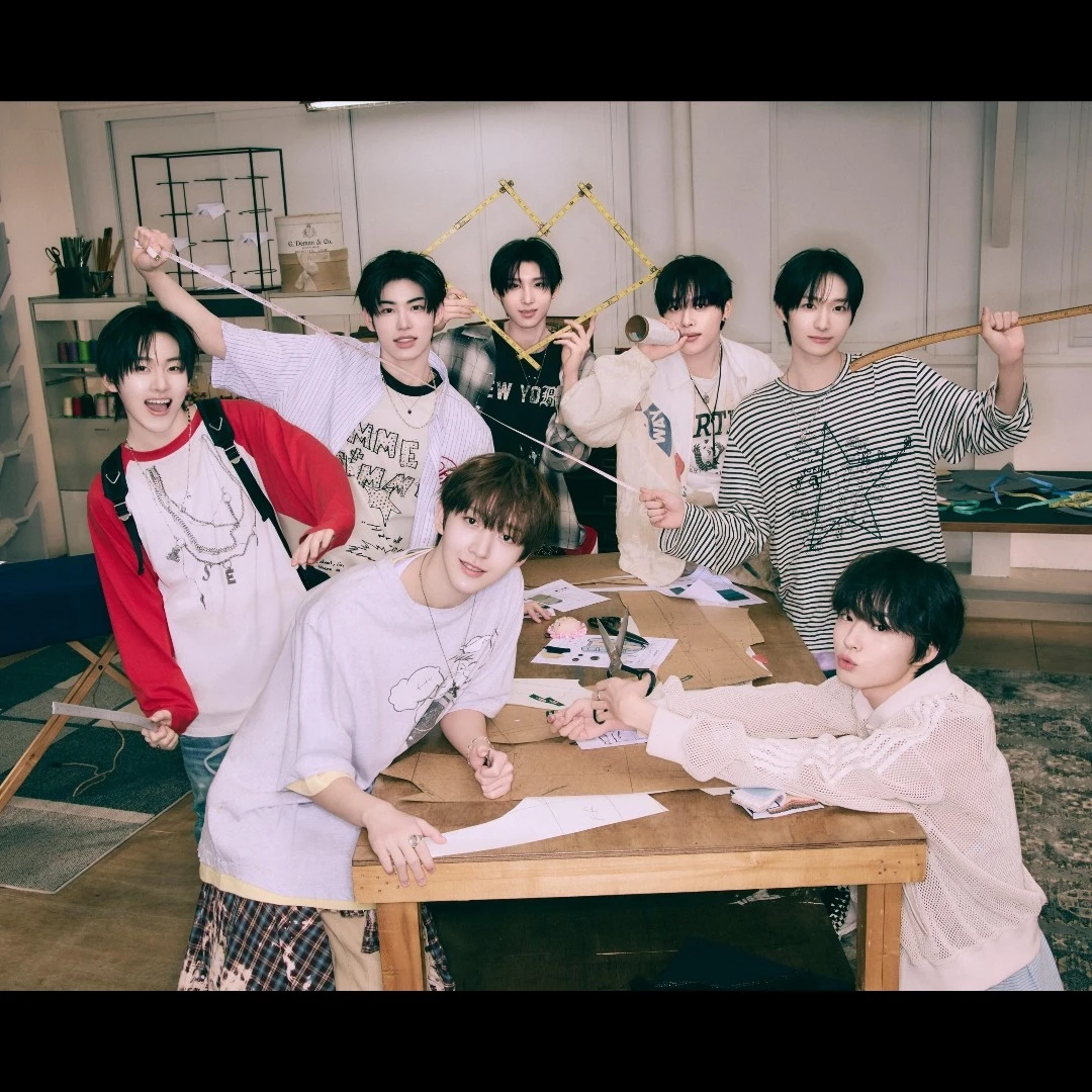 【国内现货】Kickflip 新回归 出道专特典小卡