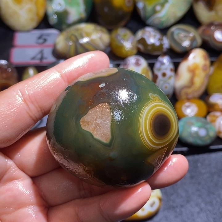 玛瑙/玉髓未镶嵌珠宝半成品106