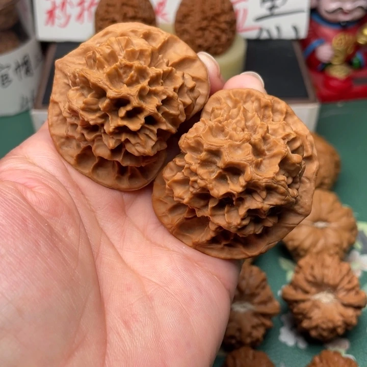 【闪购商品】文玩核桃把件50帝王