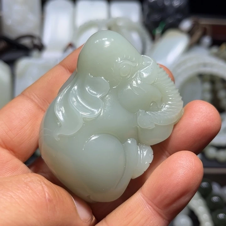 和田玉颈饰未镶嵌