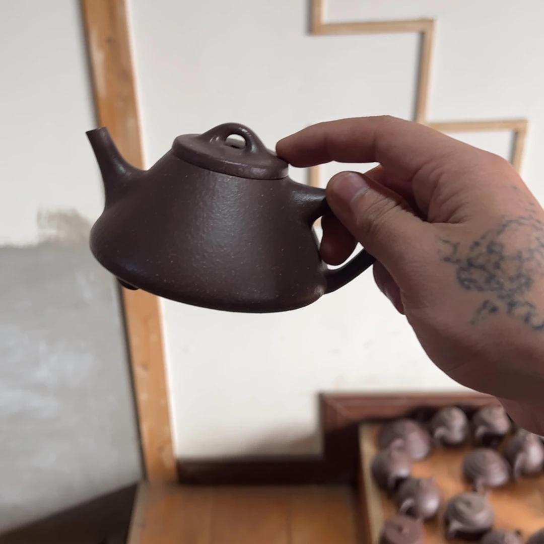 微瑕……………………………………………………