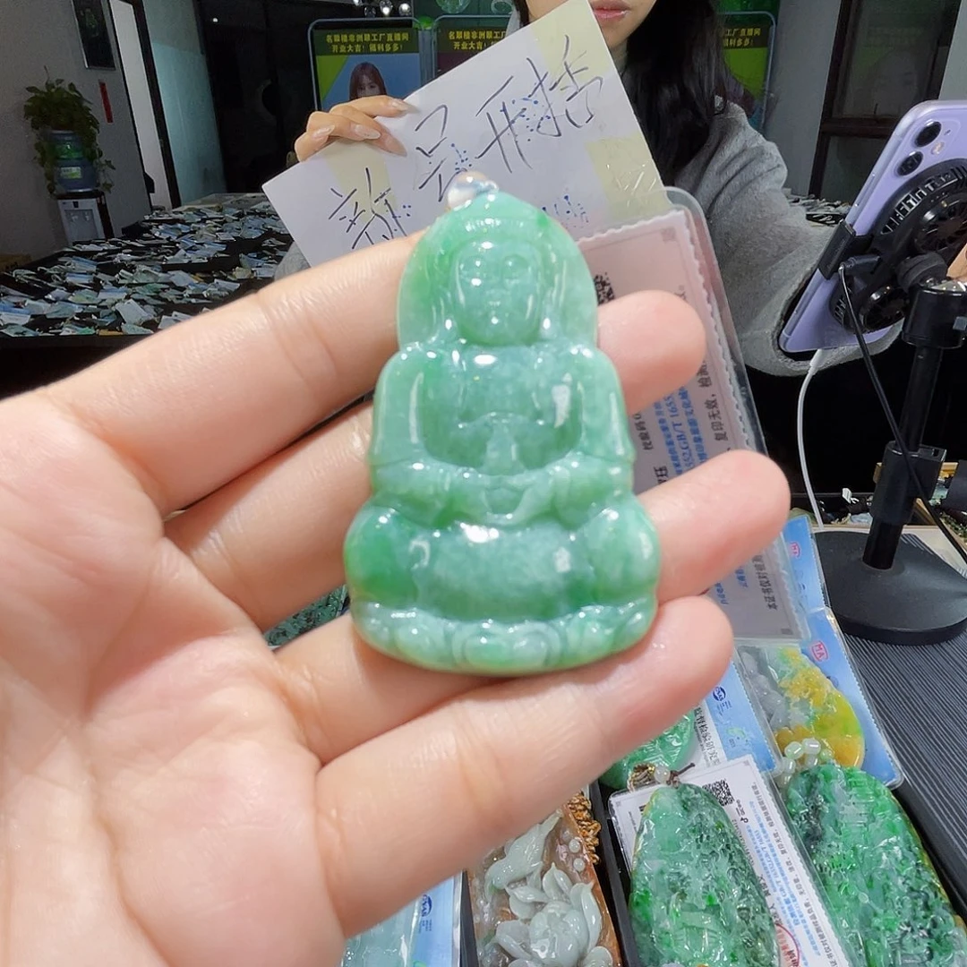 颈饰未镶嵌翡翠一