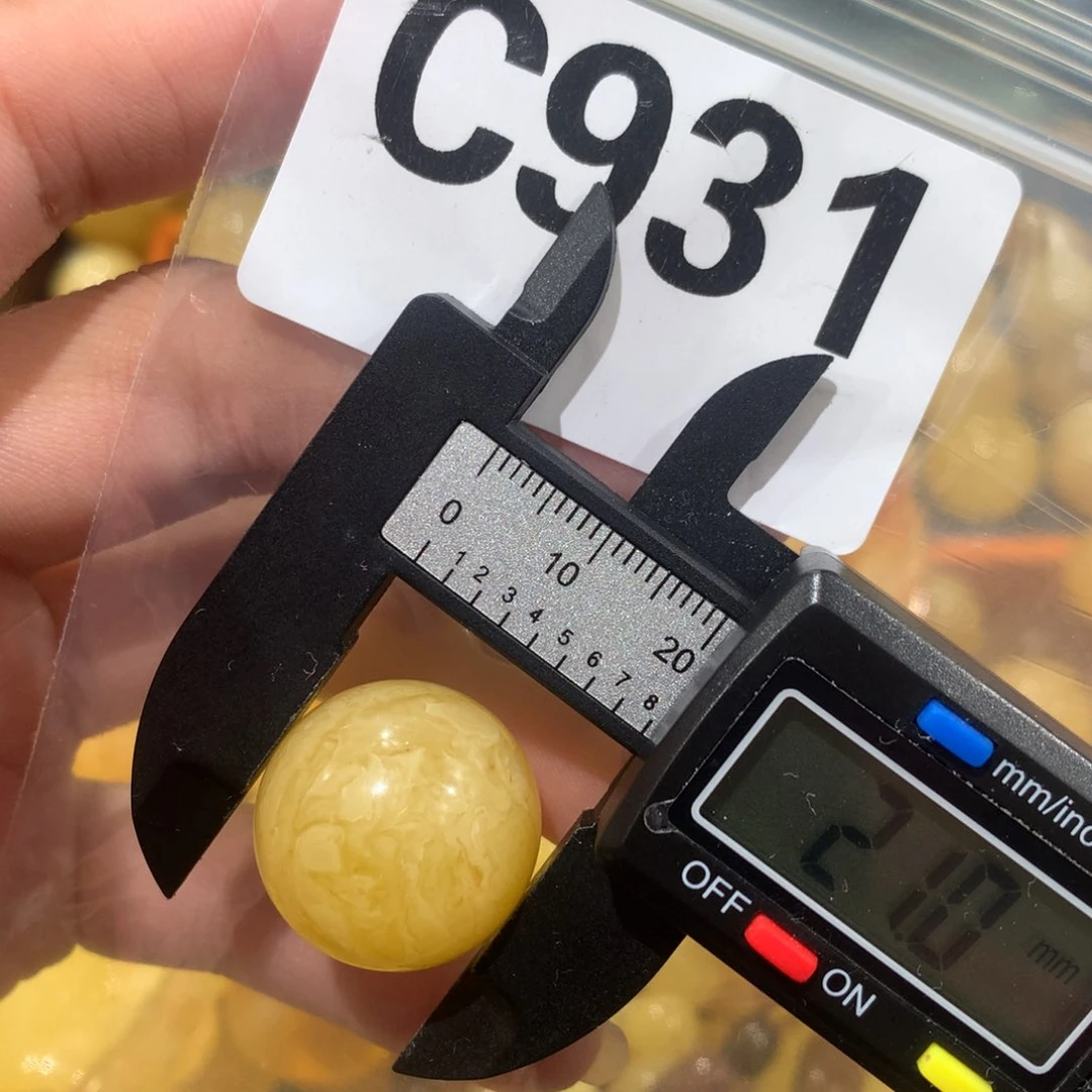 未镶嵌琥珀珠宝奇石