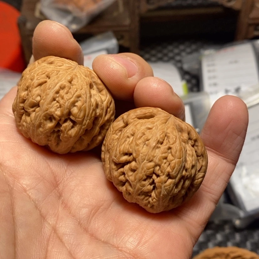 【闪购商品】文玩核桃吊坠勿*38.5尺，全品球筋