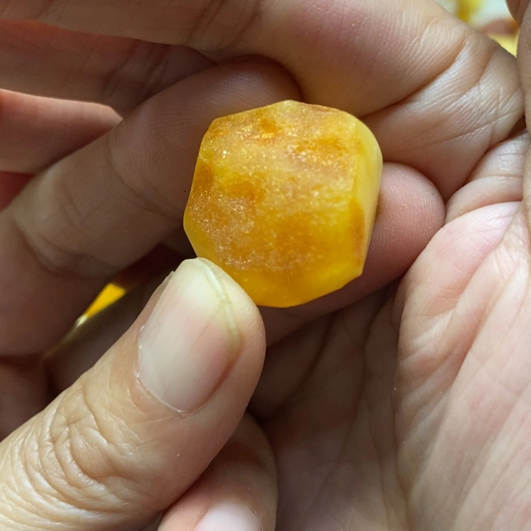 Z***1定制琥珀未镶嵌传世琥珀蜜蜡定制