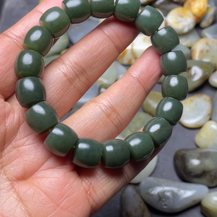 和田玉未镶嵌珠宝半成品