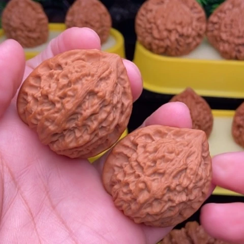 把件文玩核桃冰*金牛38全品