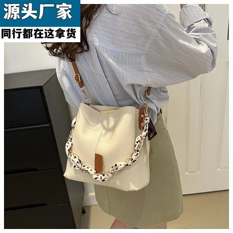 水桶包高级质感大容量包女2025春款时尚高级感高档时髦