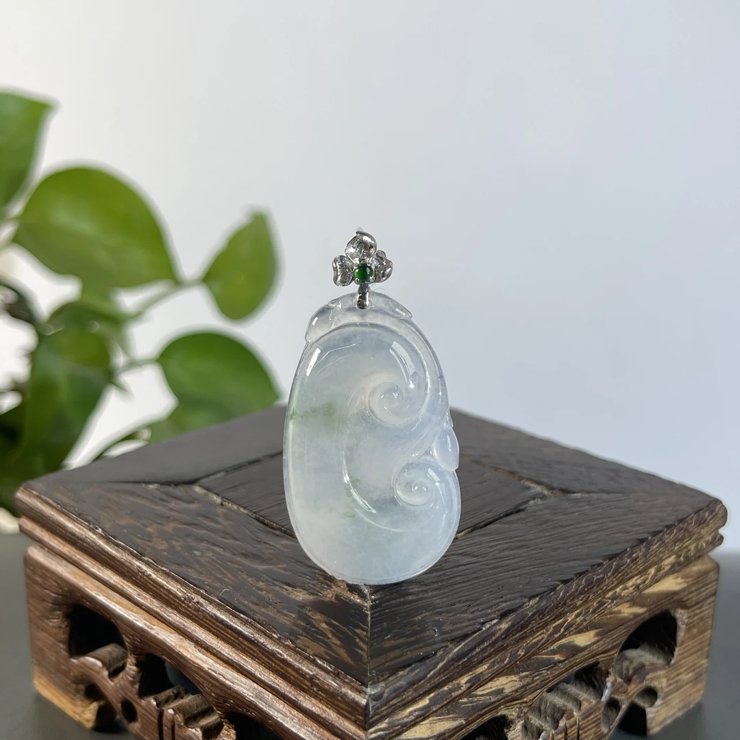 JXA26-151 天然缅甸A货翡翠  18K扣头如意