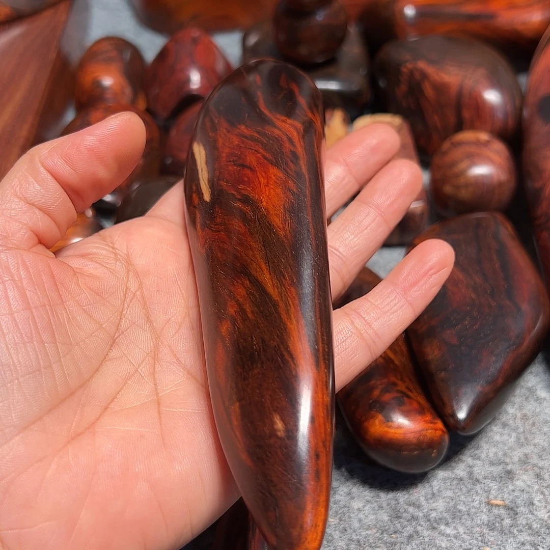 澜***奇交趾黄檀（大红酸枝）