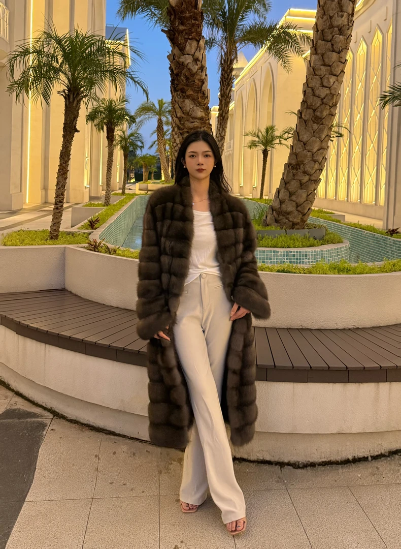 整貂俄罗斯紫貂女大长款V领富婆风保暖厚外套女