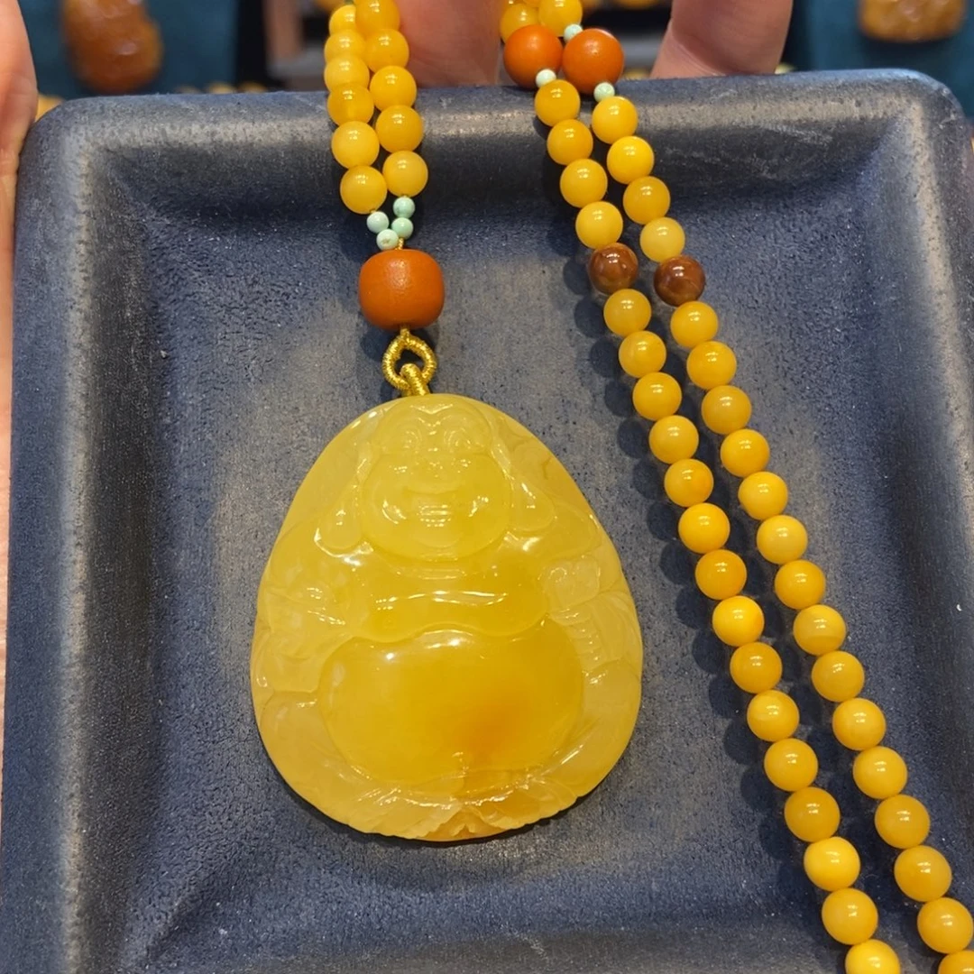 琥珀未镶嵌颈饰蜜蜡