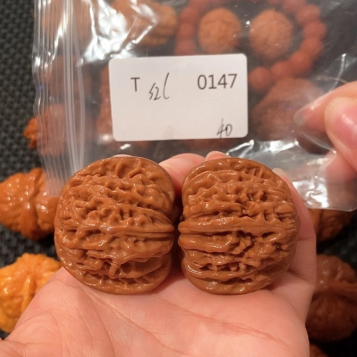 文玩核桃吊坠四座楼40