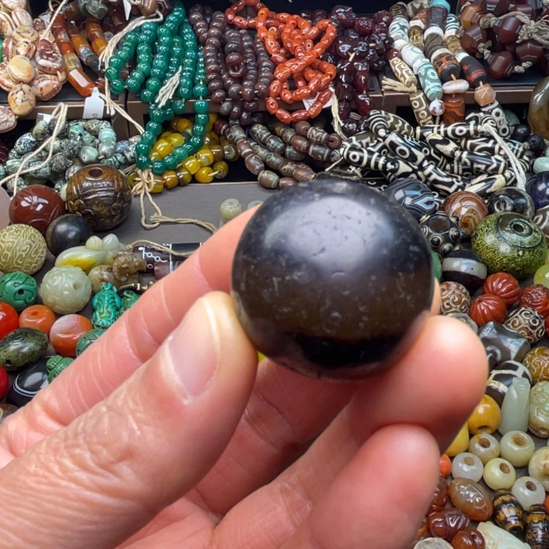 用***2玛瑙/玉髓未镶嵌颈饰