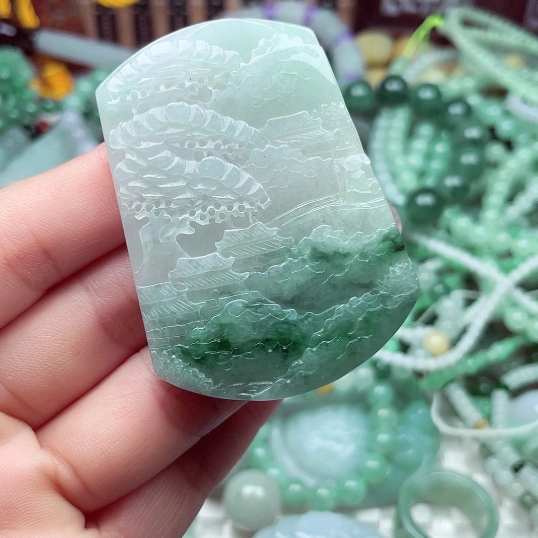 翡翠未镶嵌颈饰翡翠