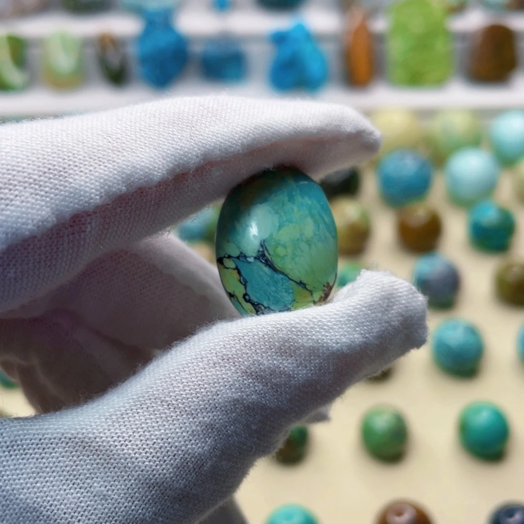 未镶嵌绿松石珠宝奇石