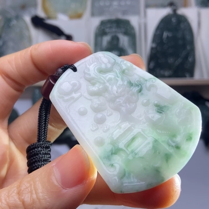 翡翠未镶嵌颈饰翡翠