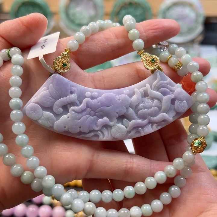 翡翠未镶嵌颈饰吊坠