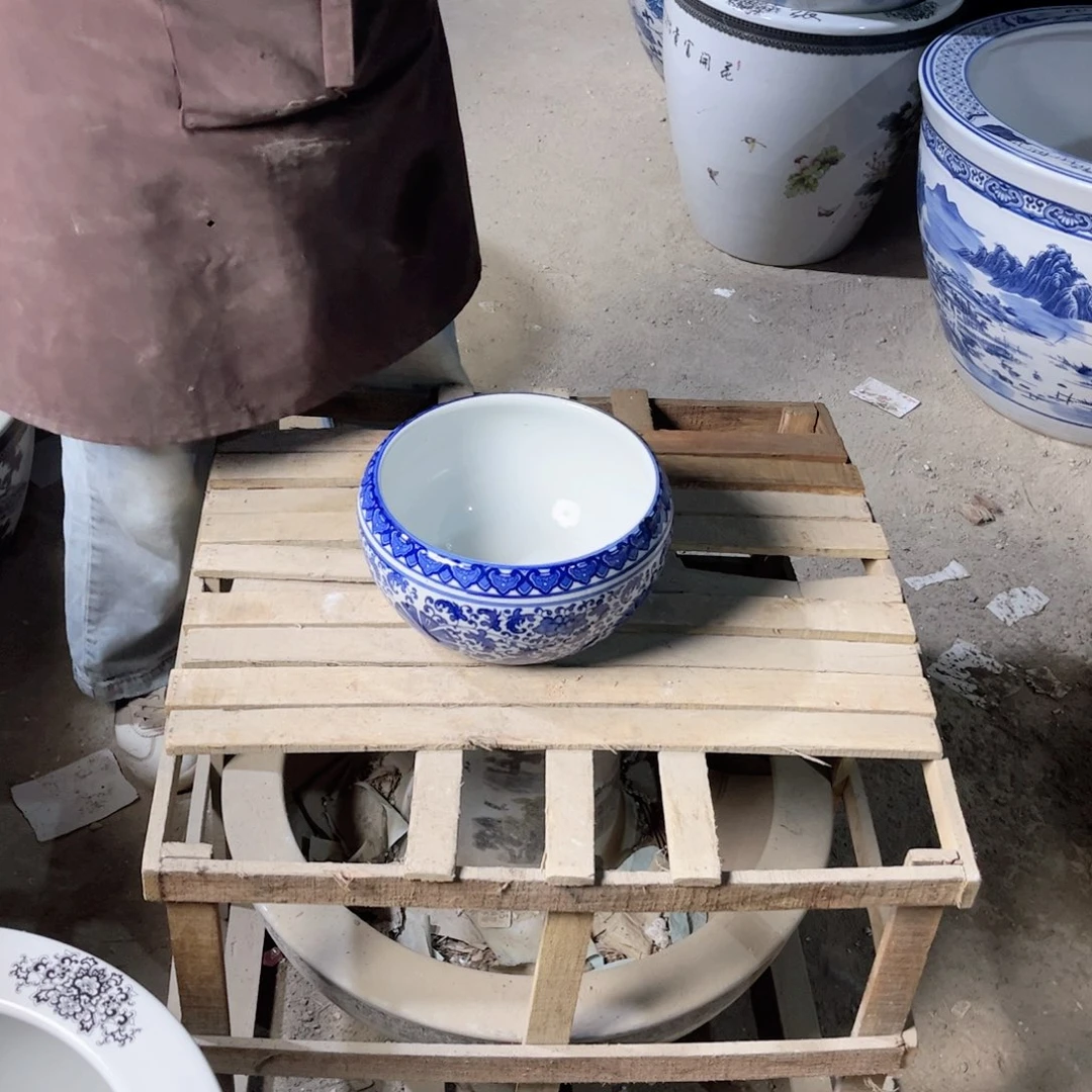 瓷片缠枝莲23.888888888