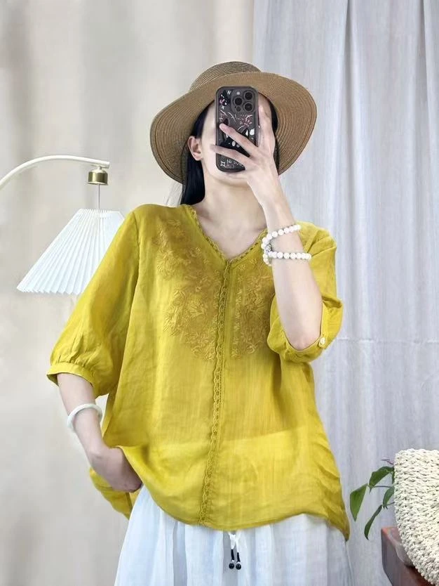 V领薄款刺绣苎麻复古刺绣衬衫大码上衣宽松高端民族风洋气衬衣