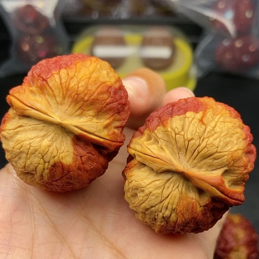 【闪购商品】把件文玩核桃40尺牡丹绣球50克