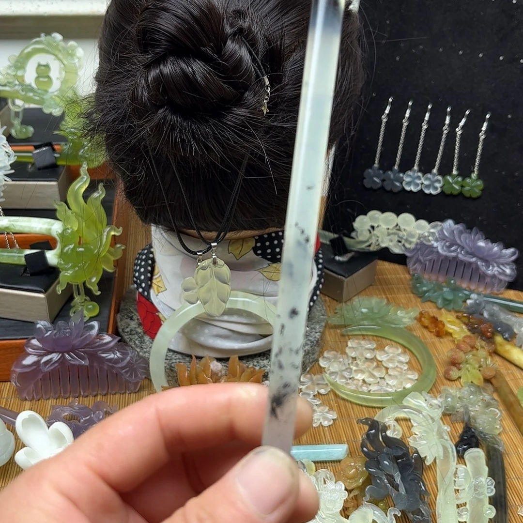 蔡***瑶非金属天然岫玉发簪