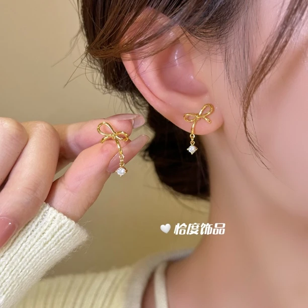 【恰度】温柔甜美极简蝴蝶结流苏耳钉B155