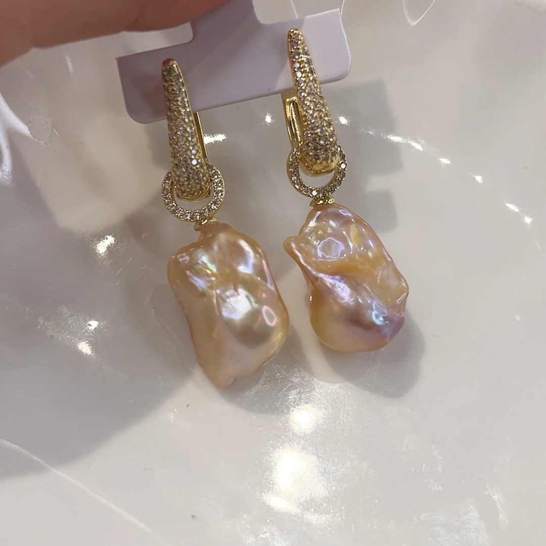 淡水珍珠合金耳饰