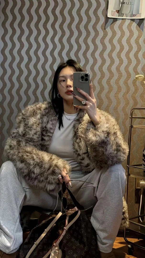 豹纹冬季保暖常规长袖短外套女士秋冬保暖