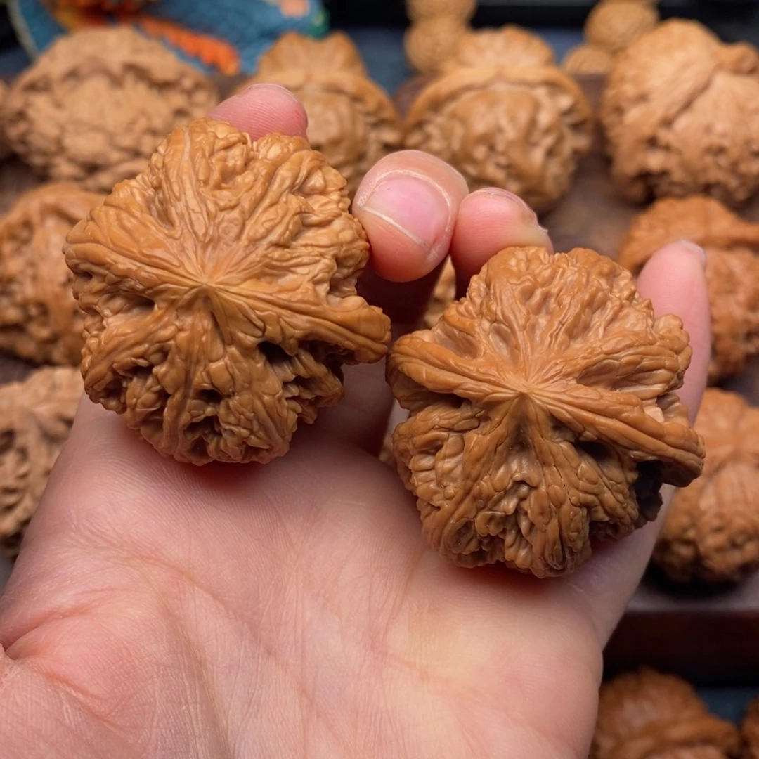 文玩核桃把件41精品原桩大粗筋