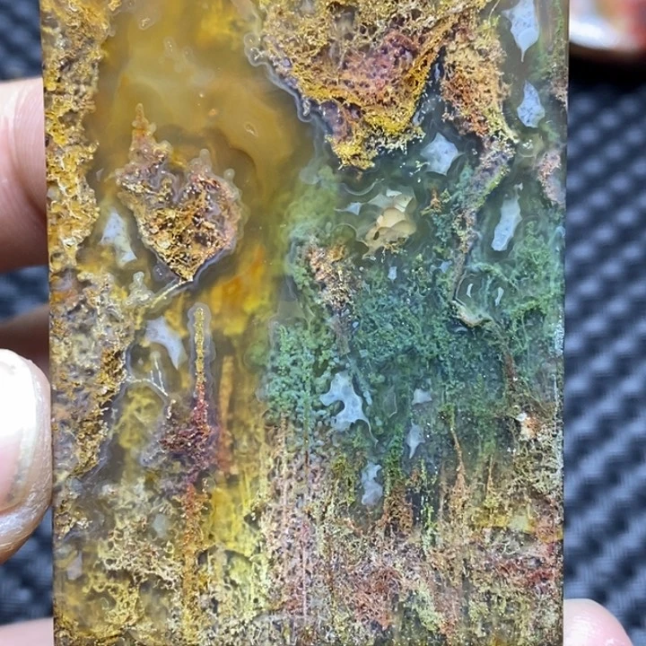 玛瑙/玉髓颈饰未镶嵌绿***湾