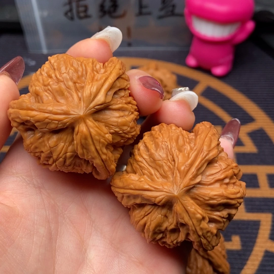 文玩核桃吊坠对****…白狮