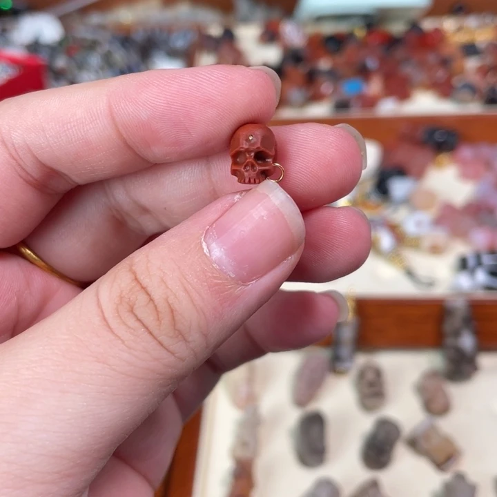 南红玛瑙未镶嵌颈饰30半额