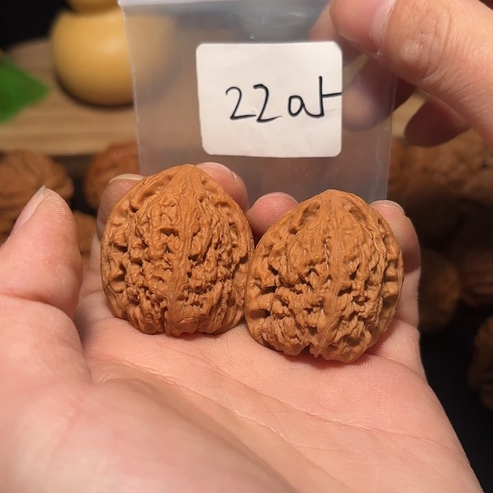 把件文玩核桃37 尺  南疆石       2205