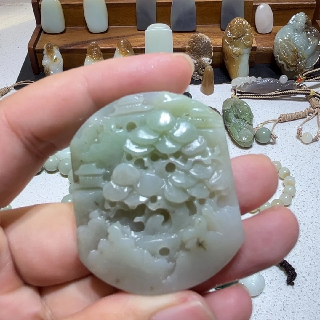 和田玉未镶嵌颈饰