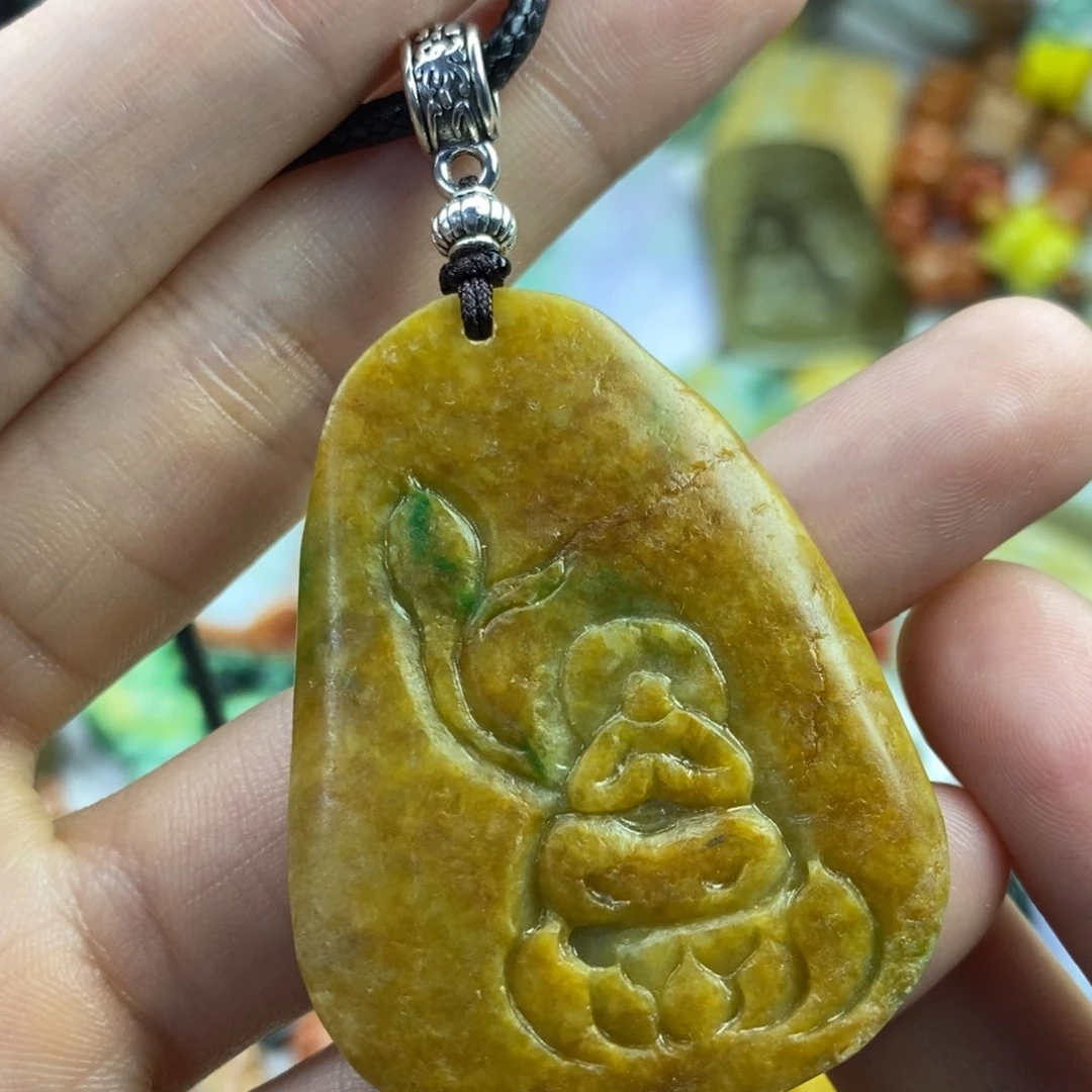 翡翠未镶嵌颈饰吊坠
