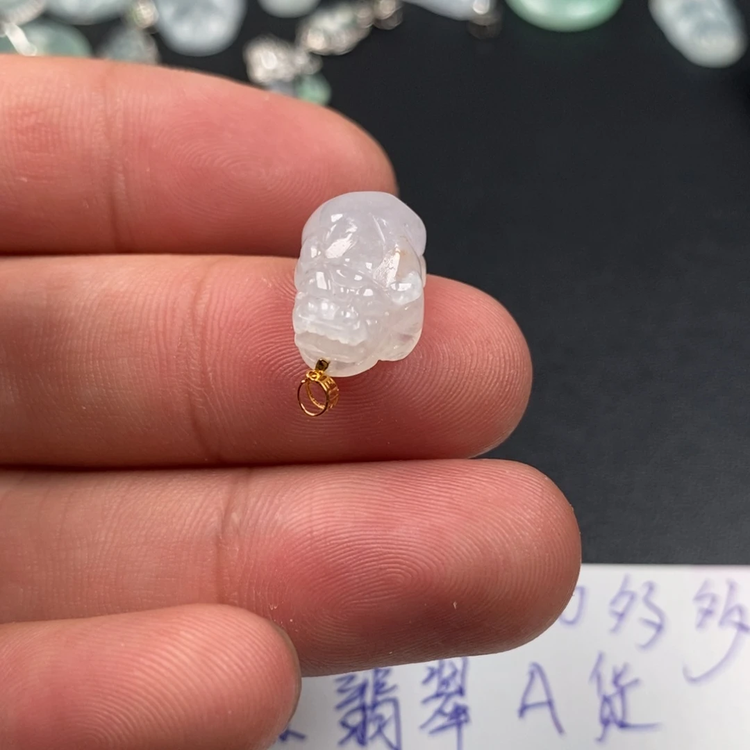 颈饰18K金镶嵌翡翠