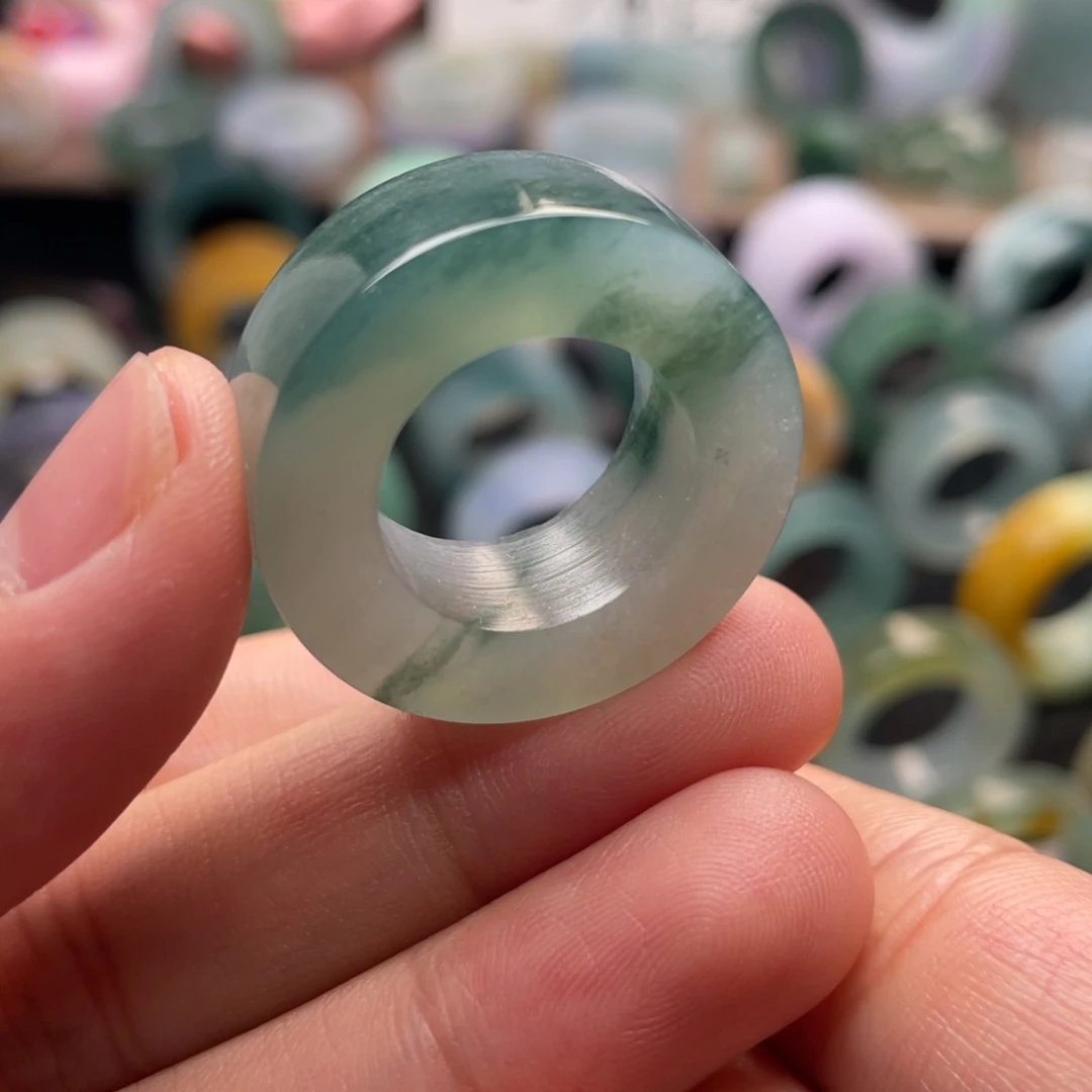 定制翡翠未镶嵌  江南绿