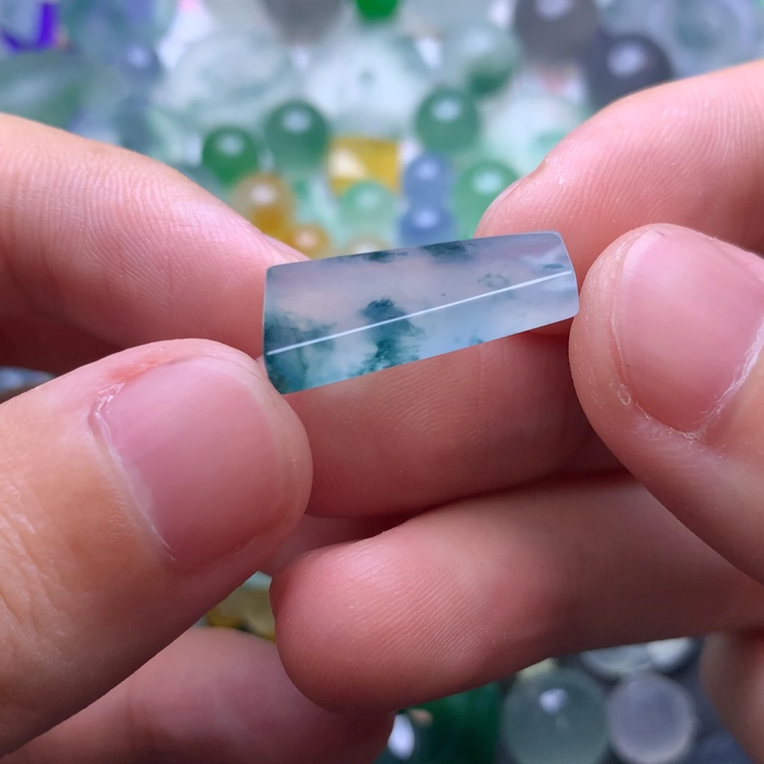 定制翡翠未镶嵌挂件