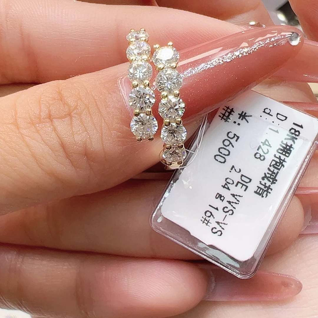 实验室培育钻石18K金镶嵌1.428克拉K黄拥抱戒指16号圈口