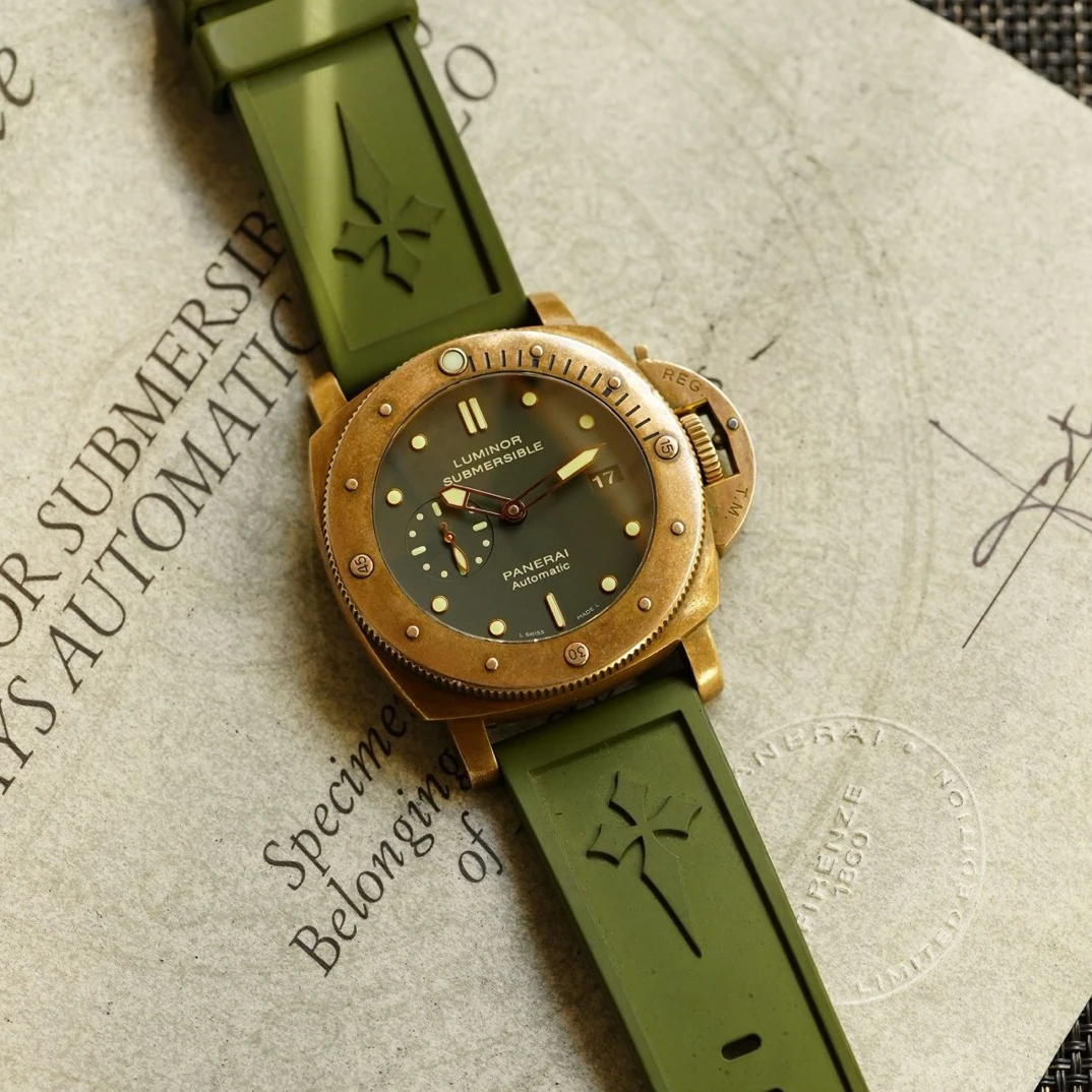 99新 Panerai/沛纳海 型号PAM00382 限量1000块  全套 保卡
