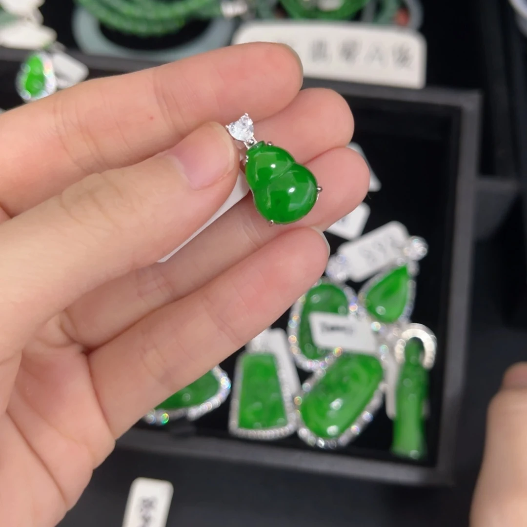 爱***菜翡翠银S925镶嵌戒指葫芦吊坠