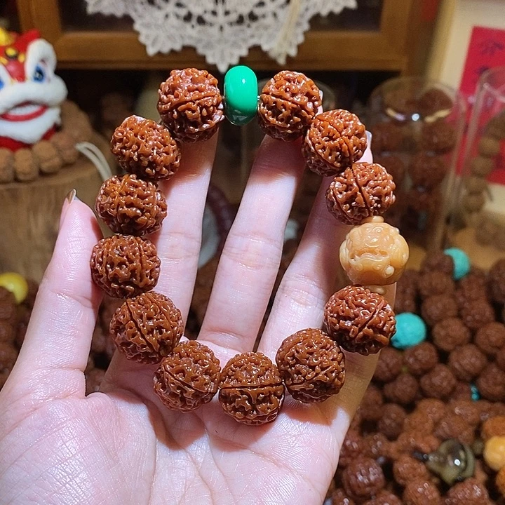 手串金刚菩提206玉华貔貅绿扣