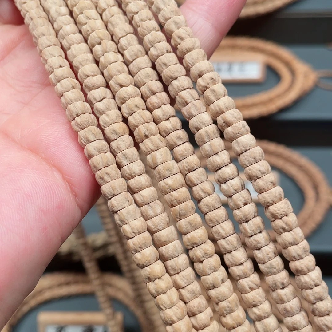 吊坠柏香籽/百香籽热振奶油皮药片