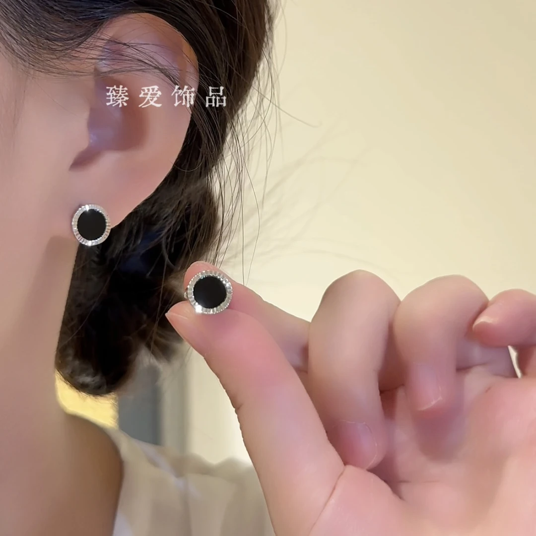铜合金耳饰 黑色圆形耳扣男女同款耳钉冷淡风银色小众