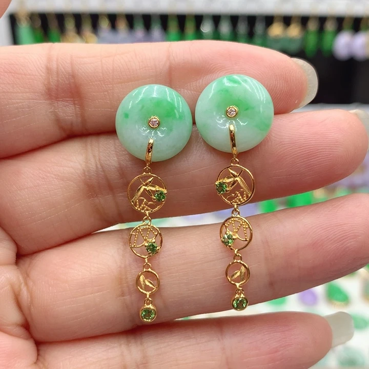 翡翠18K金镶嵌耳饰