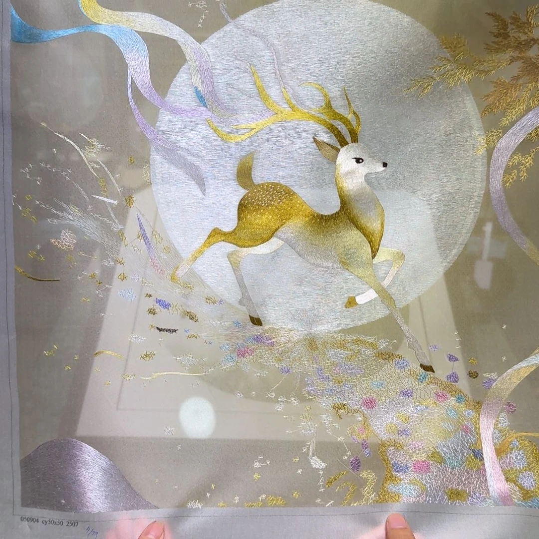 刺绣刺绣工艺精湛独特设计新颖时尚