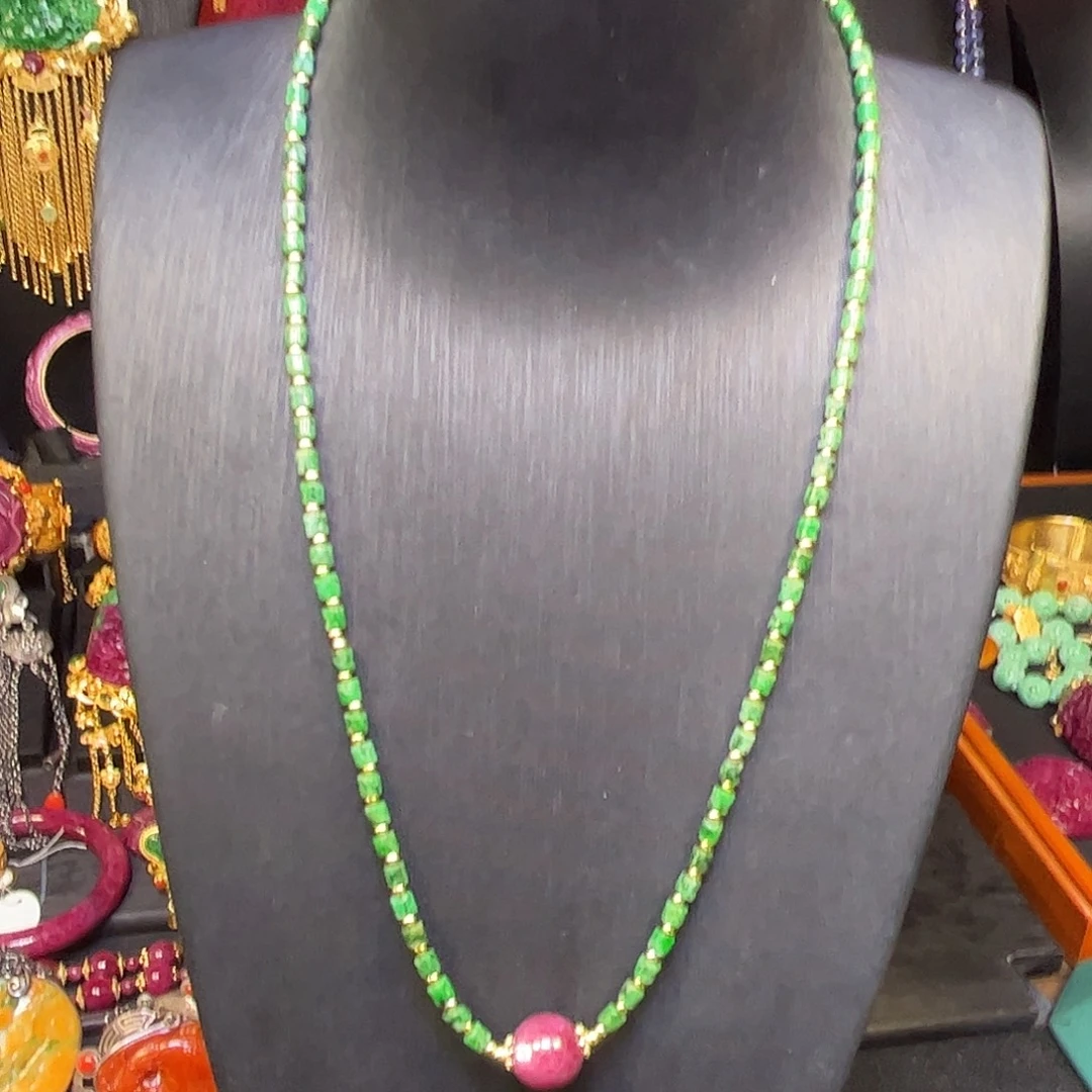 未镶嵌红宝石颈饰